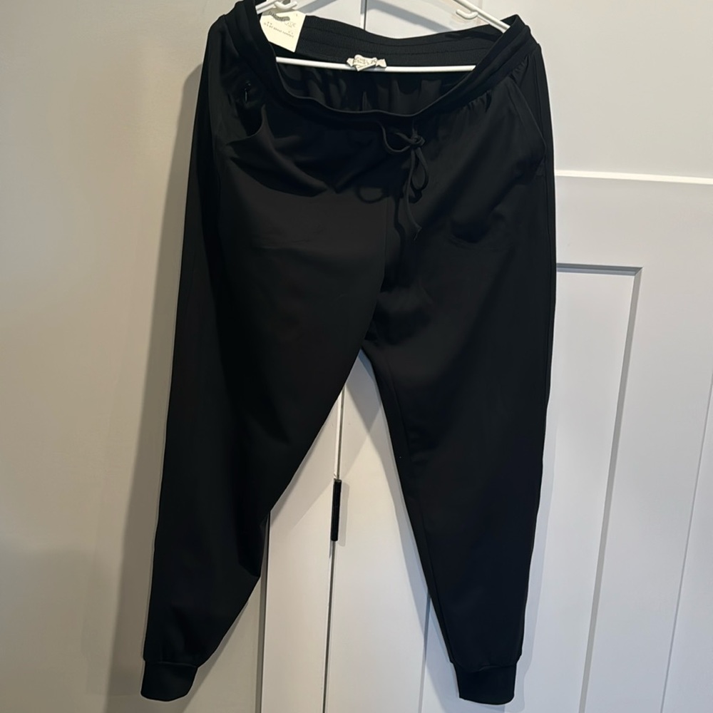 Rachel Zoe black joggers size L